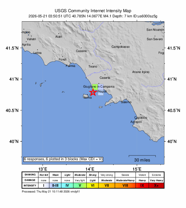 USGS DYFI community-reported intensity map for the M4.1 earthquake near 1 km SSW of Bacoli, Italy