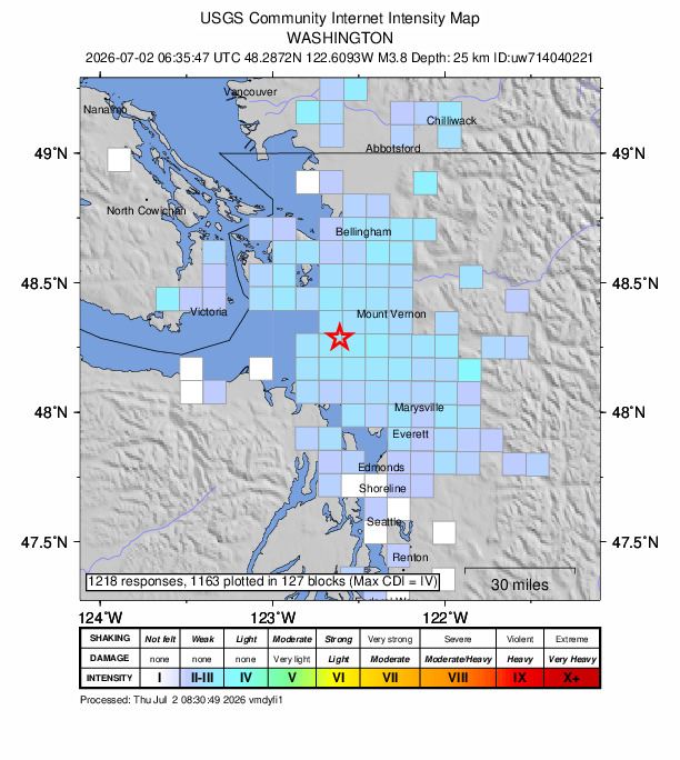 USGS DYFI community-reported intensity map for the M3.8 earthquake near 2 km ESE of Oak Harbor, Washington