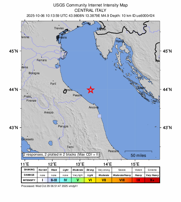 USGS DYFI community-reported intensity map for the M4.9 earthquake near 30 km NE of Marotta, Italy