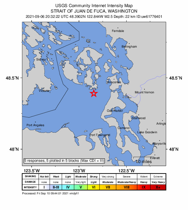 USGS DYFI community-reported intensity map for the M2.5 earthquake near 13 km WNW of Ault Field, Washington